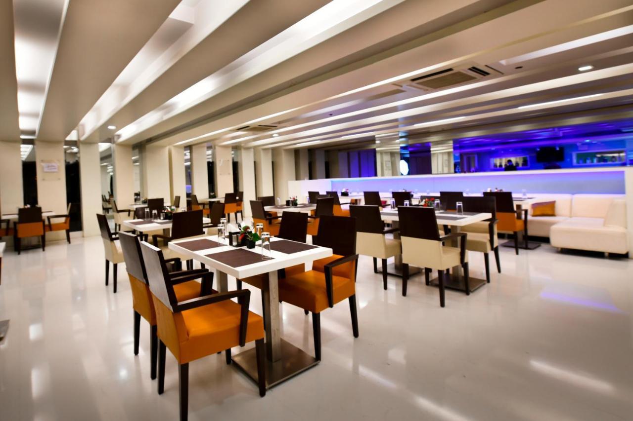 Hotel Premier Tamanna 4*